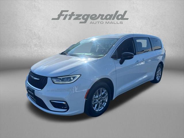 2024 Chrysler Pacifica Touring 2024 Chrysler Pacifica Touring