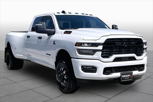 2026 RAM 3500 Lone Star Crew Cab 4x4 8 Box
