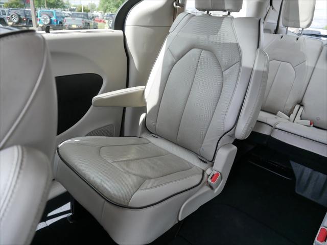 2021 Chrysler Pacifica Limited AWD