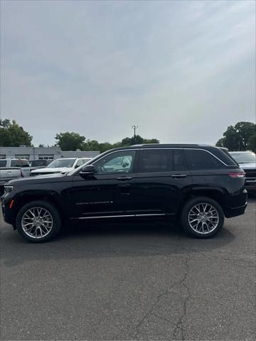 2023 Jeep Grand Cherokee Summit 4x4 2023 Jeep Grand Cherokee Summit 4x4