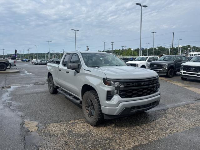 2025 Chevrolet Silverado 1500 4WD Double Cab Standard Bed Custom