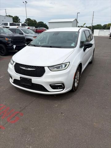 2024 Chrysler Pacifica Touring L for sale in Ozark, MO