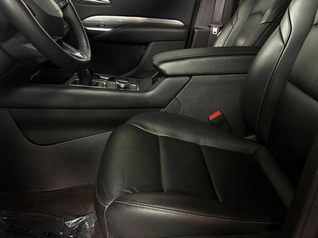 2025 Cadillac XT4 AWD Premium Luxury