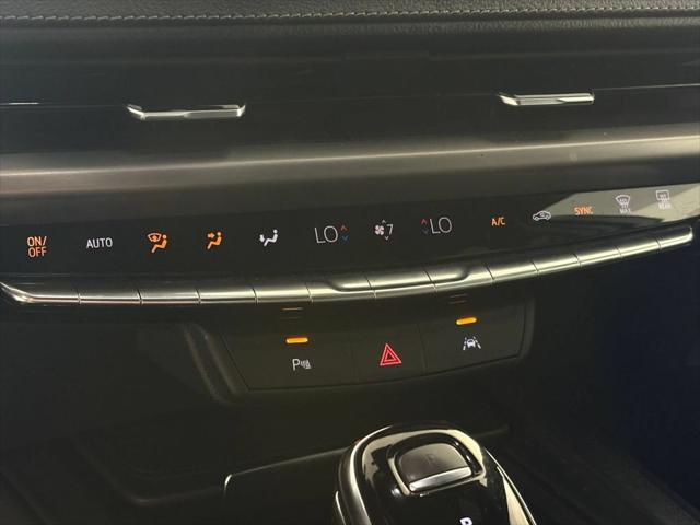 2025 Cadillac XT4 AWD Premium Luxury