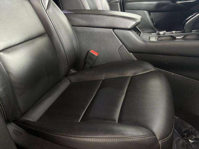 2025 Cadillac XT4 AWD Premium Luxury