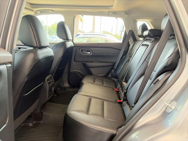2021 Nissan Rogue SV FWD
