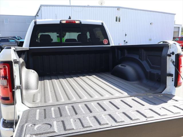 2026 Ram 1500 Express Crew Cab 4x4 57 Box