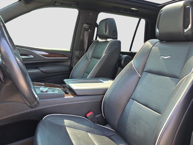 2022 Cadillac Escalade 2WD Premium Luxury