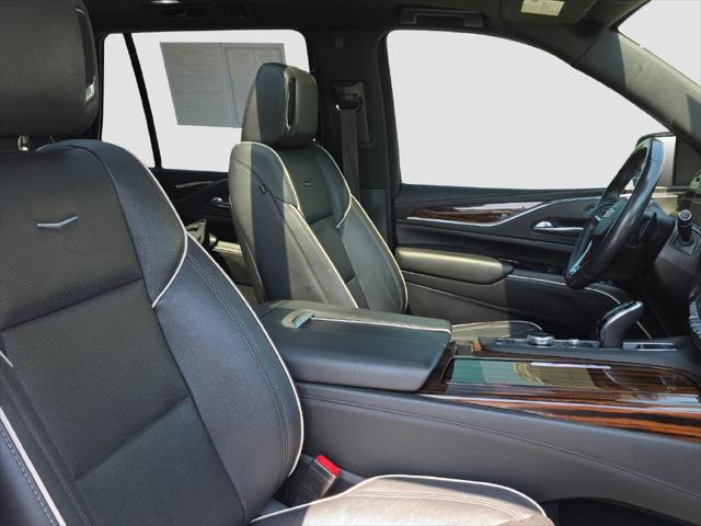 2022 Cadillac Escalade 2WD Premium Luxury