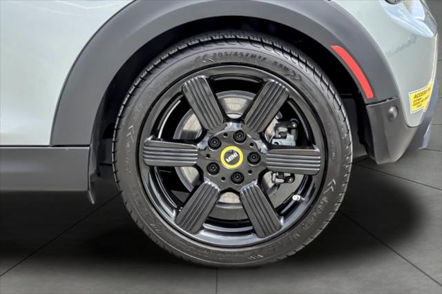 2022 MINI SE Hardtop Cooper