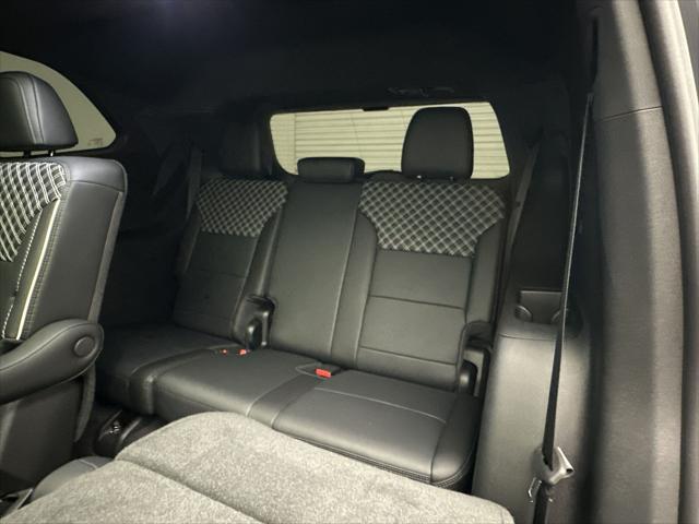2026 GMC Acadia Denali AWD