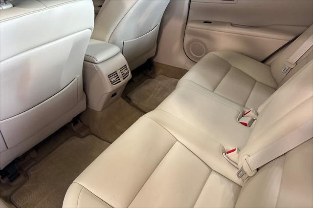 2013 Lexus ES 300h Hybrid