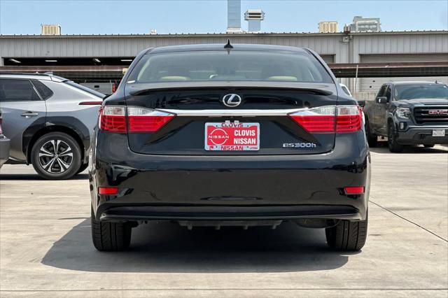 2013 Lexus ES 300h Hybrid
