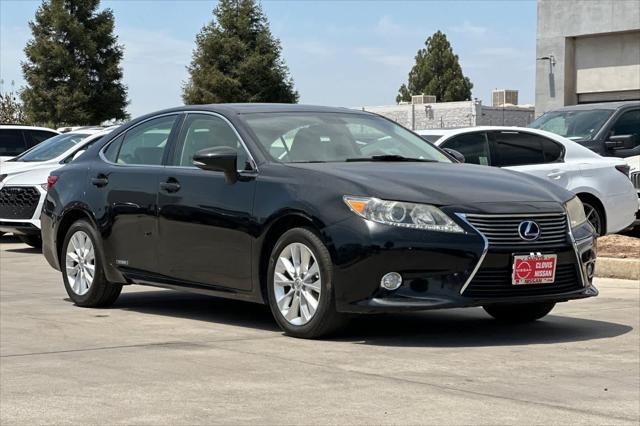 2013 Lexus ES 300h Hybrid
