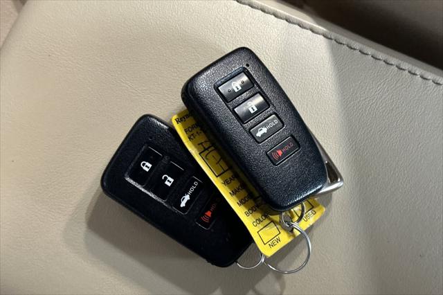 2013 Lexus ES 300h Hybrid