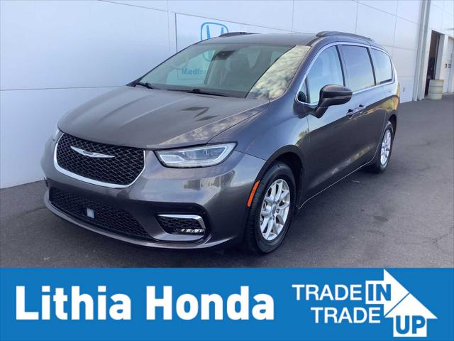 2022 Chrysler Pacifica Touring L for sale in Medford, OR