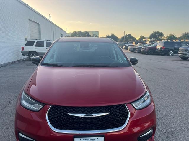 2024 Chrysler Pacifica Touring L for sale in Richardson, TX
