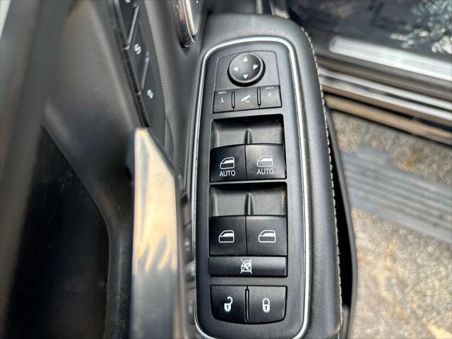 2019 Ram 1500 Limited Crew Cab 4x4 57 Box
