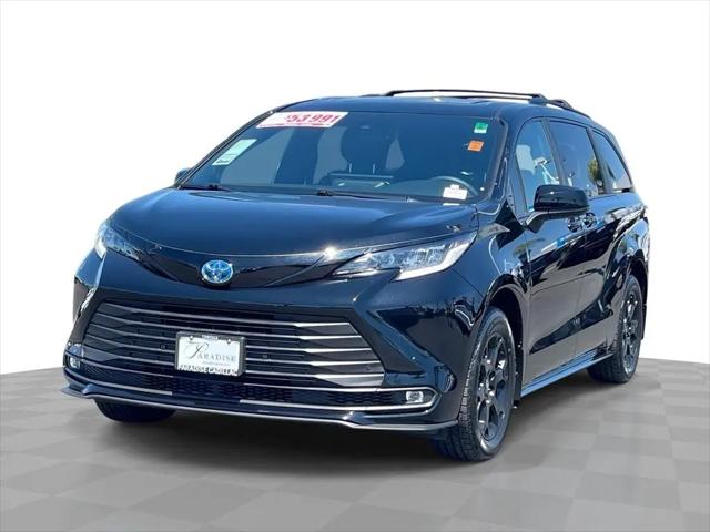 2025 Toyota Sienna Woodland Edition for sale in TEMECULA, CA