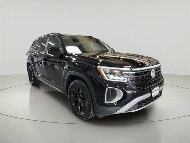 2024 Volkswagen Atlas 2.0T Peak Edition SE w/Technology for sale in Rochester, NY