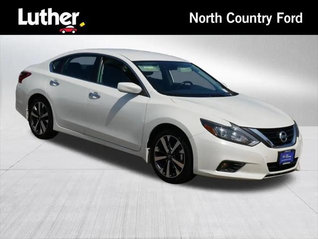 2017 Nissan Altima 2.5 SR for sale in Minneapolis, MN