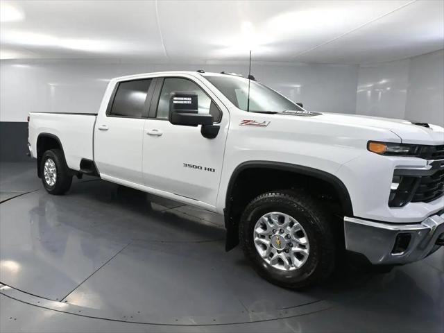2025 Chevrolet Silverado 3500HD Crew Cab, Long Bed, LT Dual Rear Wheel, 4WD for sale in Brainerd, MN