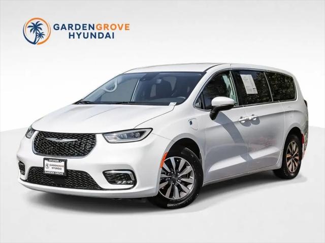 2023 Chrysler Pacifica Hybrid Touring L for sale in Garden Grove, CA