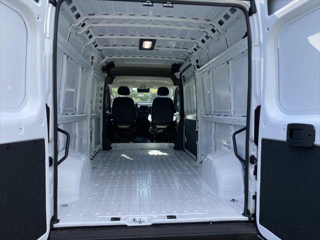 2026 Ram ProMaster 2500 Cargo Van Tradesman High Roof 159 WB w/Pass Seat