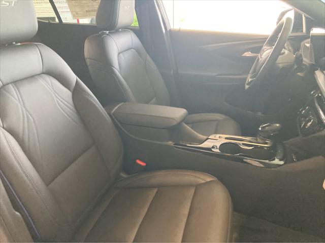 2026 Buick NV Sport Touring FWD
