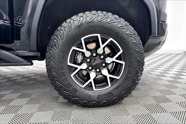 2023 GMC Canyon 4WD Crew Cab Short Box AT4X