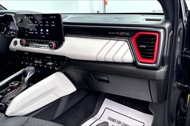 2023 GMC Canyon 4WD Crew Cab Short Box AT4X
