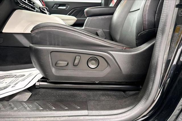 2023 GMC Canyon 4WD Crew Cab Short Box AT4X