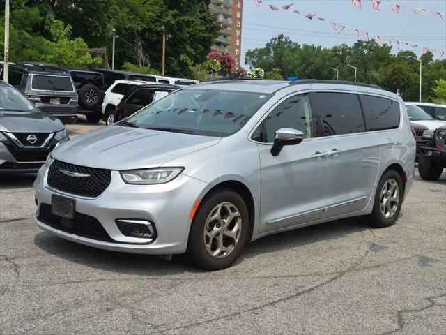 2023 Chrysler Pacifica Limited for sale in Yonkers, NY