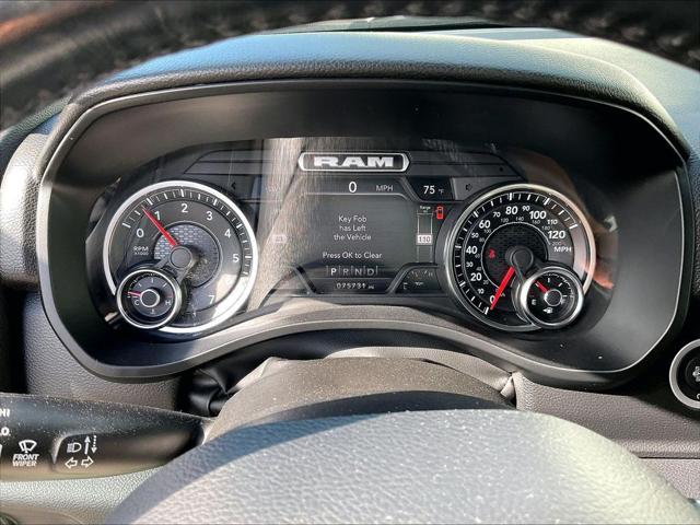 2022 Ram 1500 Big Horn Crew Cab 4x4 5'7" Box