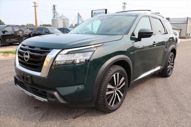 2023 Nissan Pathfinder Platinum 4WD for sale in Blooming Prairie, MN