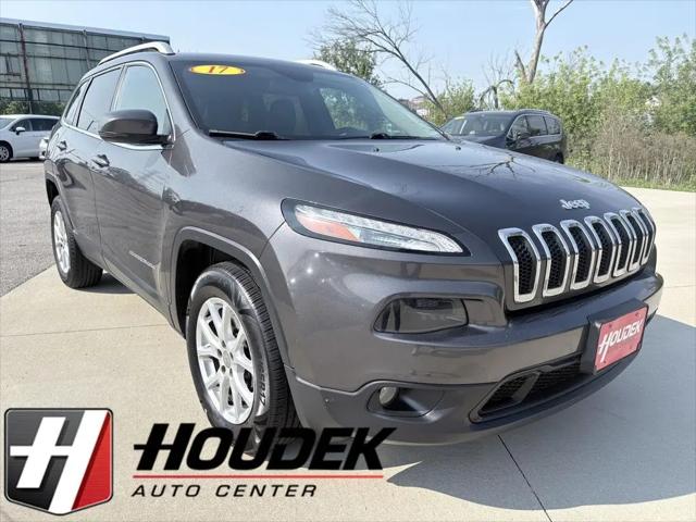2017 Jeep Cherokee Latitude for sale in Marion, IA