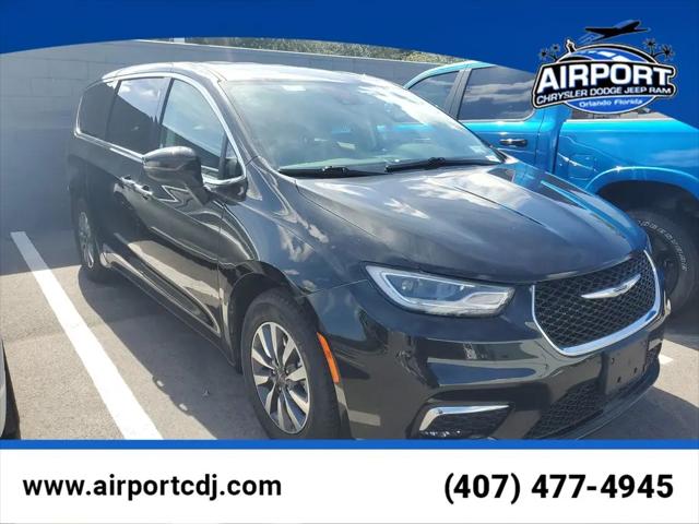 2023 Chrysler Pacifica Hybrid Touring L for sale in Orlando, FL