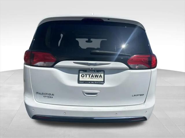 2018 Chrysler Pacifica Limited