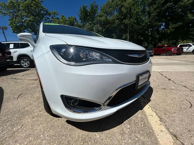 2020 Chrysler Pacifica Touring L Plus for sale in Ottawa, IL