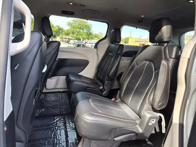 2020 Chrysler Pacifica Touring L Plus
