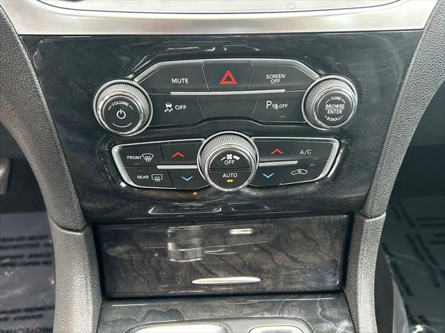 2023 Chrysler 300 Touring-L AWD