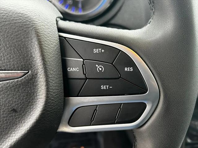 2023 Chrysler 300 Touring-L AWD