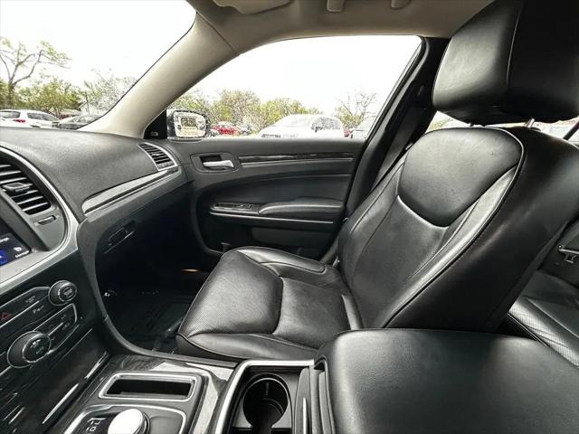 2023 Chrysler 300 Touring-L AWD