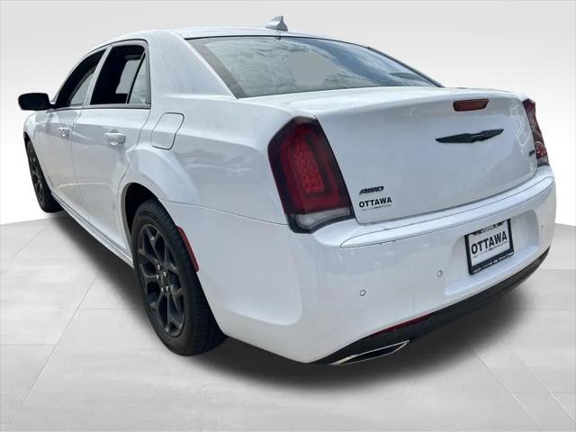 2023 Chrysler 300 Touring-L AWD