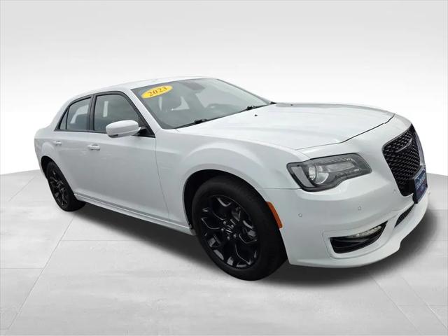 2023 Chrysler 300 Touring-L AWD for sale in Ottawa, IL