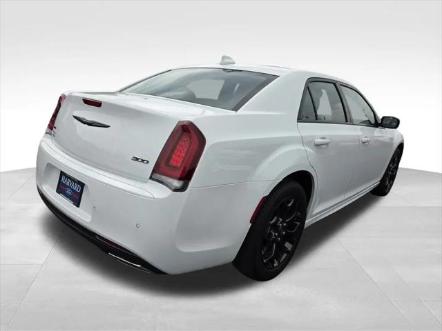 2023 Chrysler 300 Touring-L AWD