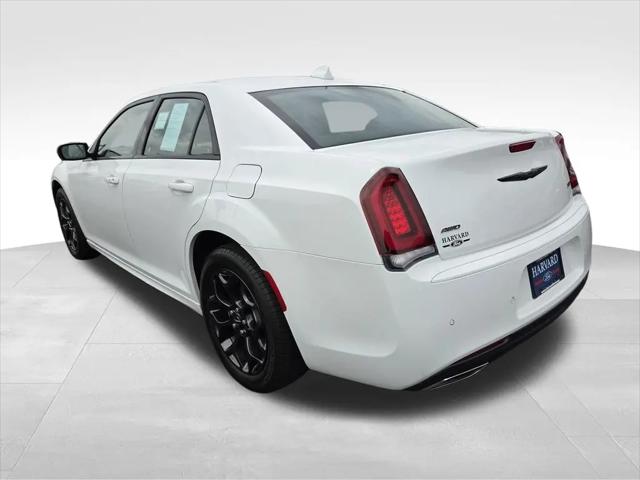 2023 Chrysler 300 Touring-L AWD