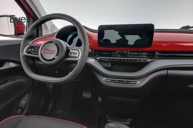 2024 Fiat 500e INSPIRED FWD