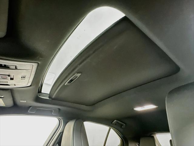2025 Lexus 300 UX 300h