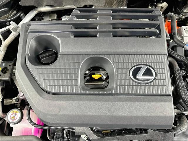 2025 Lexus 300 UX 300h